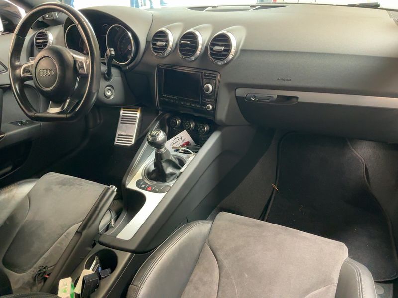 Audi TT 1.8 TFSI Coupe 2009 – снимка 17