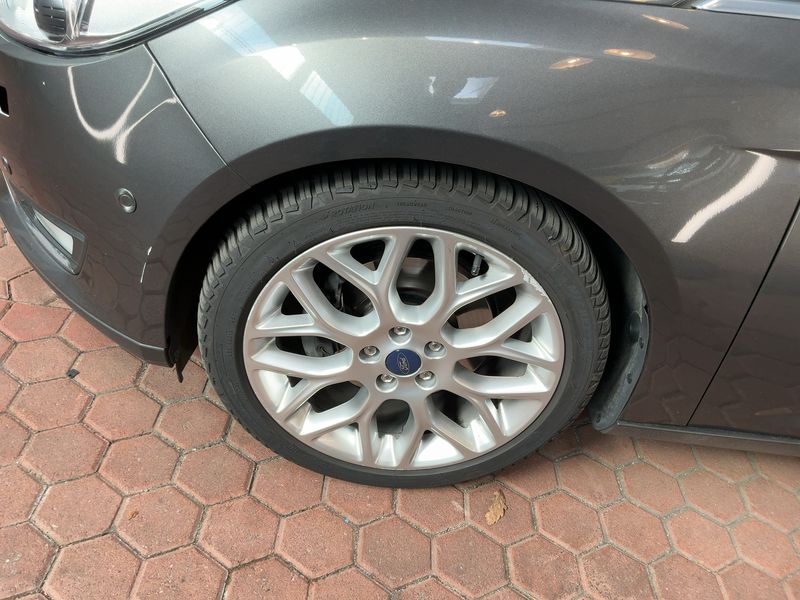 Ford Focus 1.5 EcoBoost Titanium 2015 – снимка 3