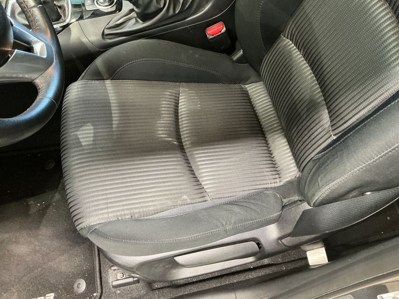 Mazda 3 2.0 Center-Line 2014 – снимка 27