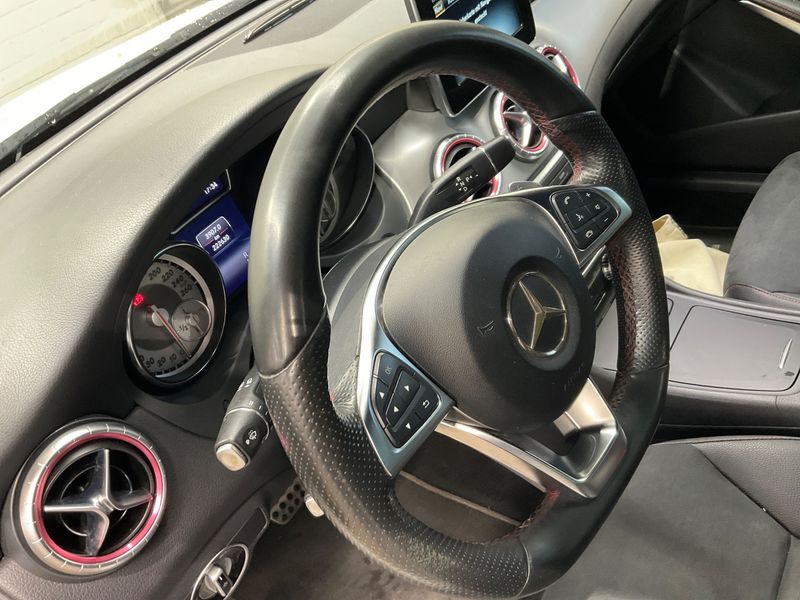 Mercedes-Benz CLA-Klasse CLA 180 AMG Line 2015 – снимка 23