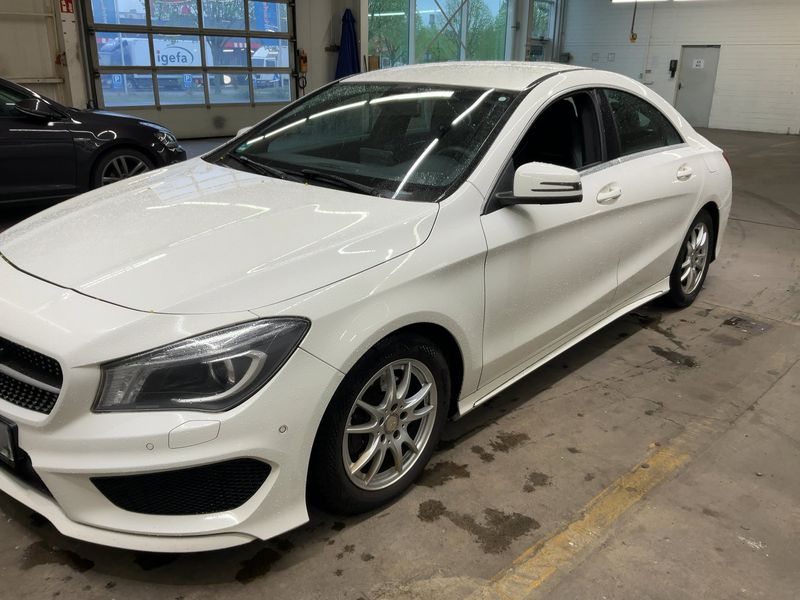 Mercedes-Benz CLA-Klasse CLA 180 AMG Line 2015 – снимка 1