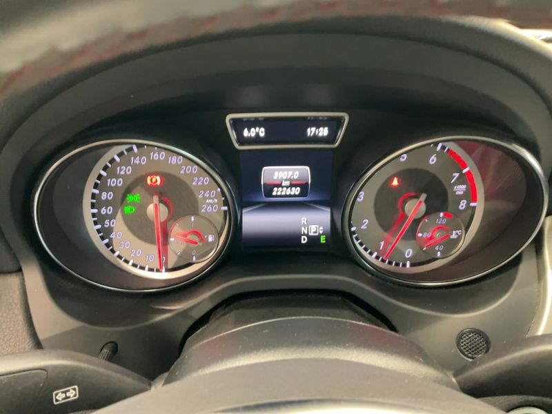 Mercedes-Benz CLA-Klasse CLA 180 AMG Line 2015 – снимка 18