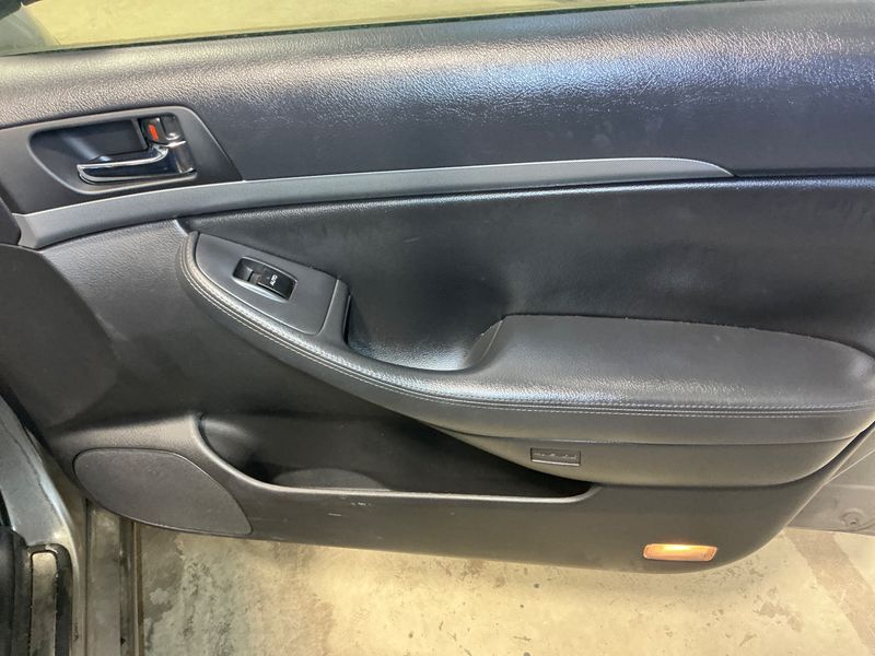 Toyota Avensis 2.0 Executive 2006 – снимка 34