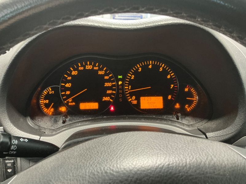 Toyota Avensis 2.0 Executive 2006 – снимка 19