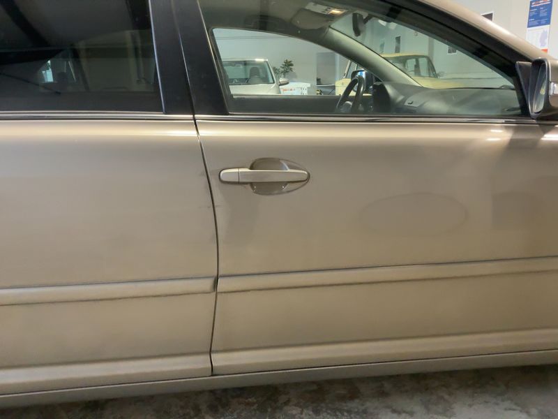 Toyota Avensis 2.0 Executive 2006 – снимка 10