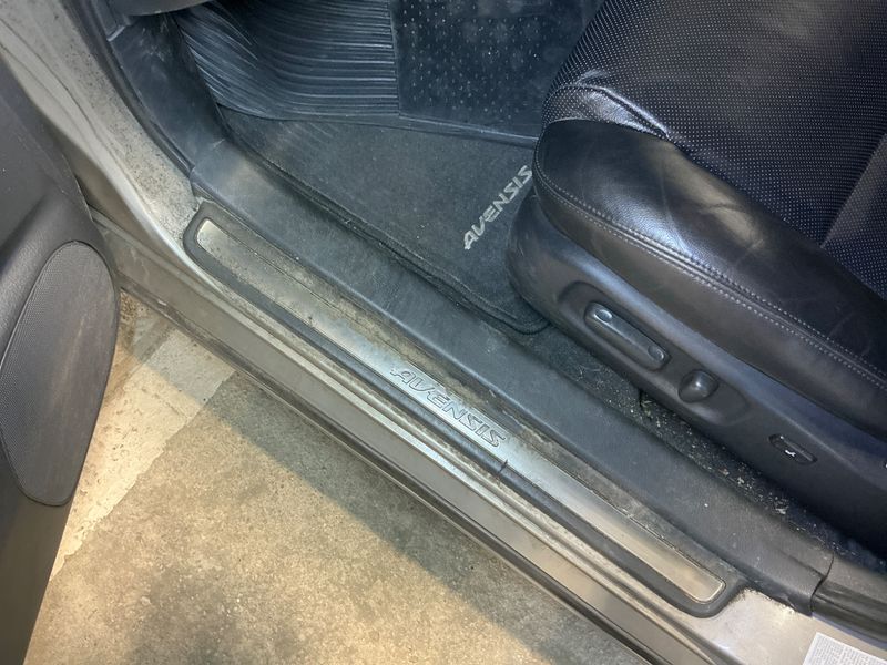 Toyota Avensis 2.0 Executive 2006 – снимка 36