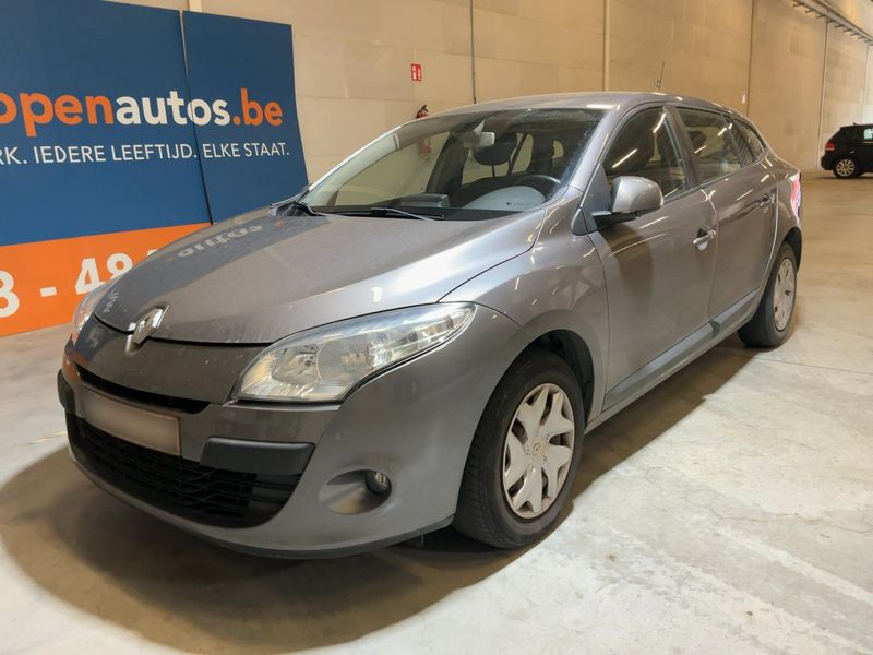 Renault Megane 1.5 dCi Expression 2013 – снимка 1