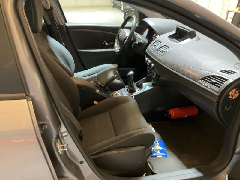 Renault Megane 1.5 dCi Expression 2013 – снимка 16