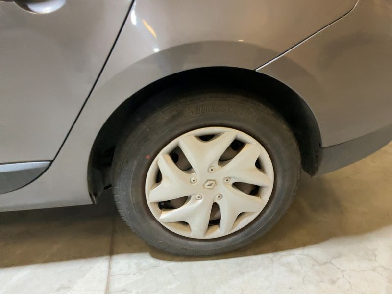 Renault Megane 1.5 dCi Expression 2013 – снимка 5