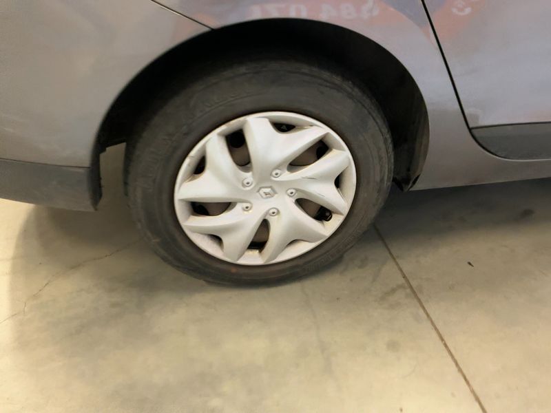 Renault Megane 1.5 dCi Expression 2013 – снимка 9