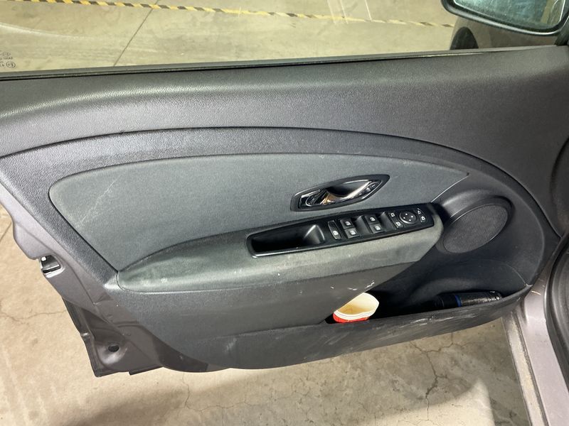 Renault Megane 1.5 dCi Expression 2013 – снимка 24