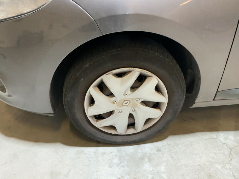 Renault Megane 1.5 dCi Expression 2013 – снимка 3