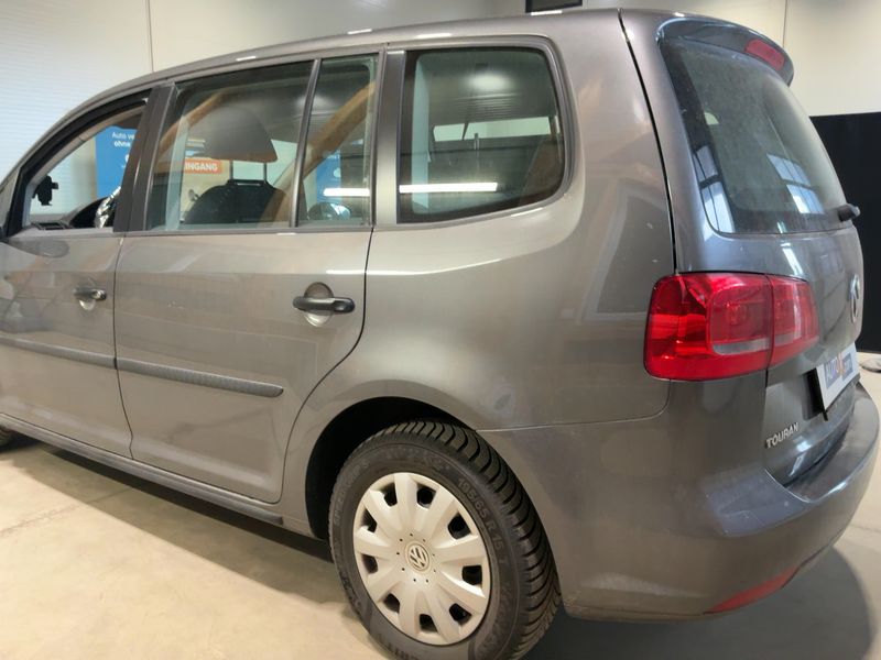 Volkswagen Touran 1.2 TSI Comfortline BlueMotion Tech 2012 – снимка 6