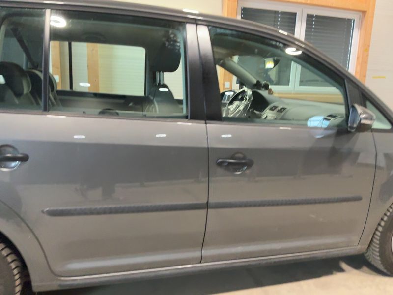 Volkswagen Touran 1.2 TSI Comfortline BlueMotion Tech 2012 – снимка 10