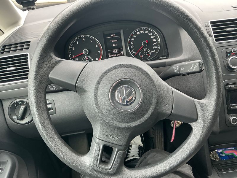 Volkswagen Touran 1.2 TSI Comfortline BlueMotion Tech 2012 – снимка 40