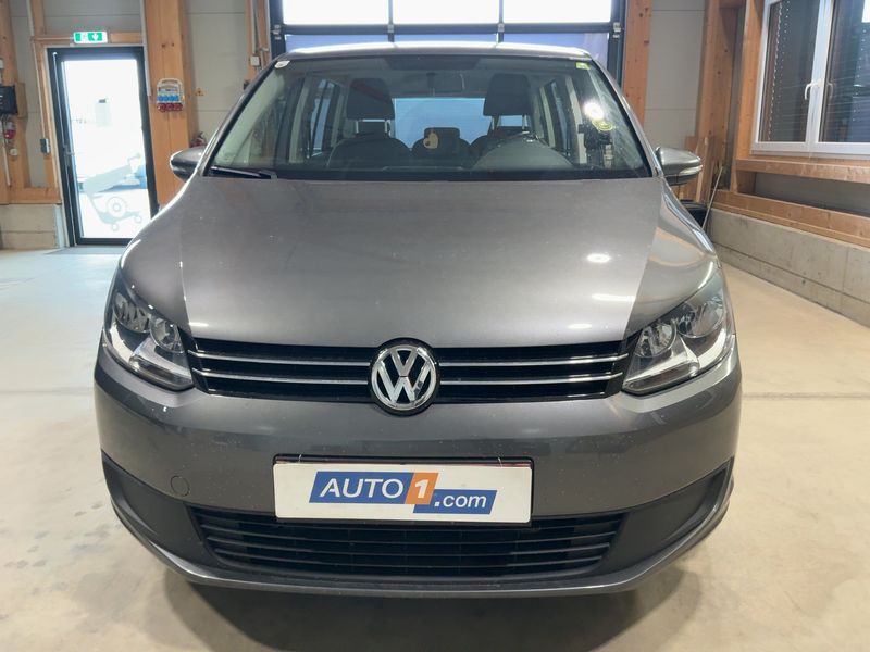 Volkswagen Touran 1.2 TSI Comfortline BlueMotion Tech 2012 – снимка 14