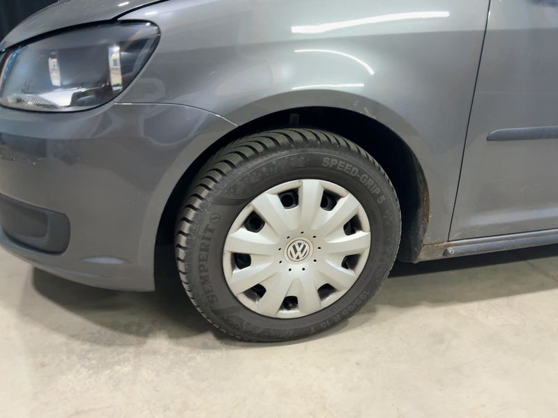 Volkswagen Touran 1.2 TSI Comfortline BlueMotion Tech 2012 – снимка 3