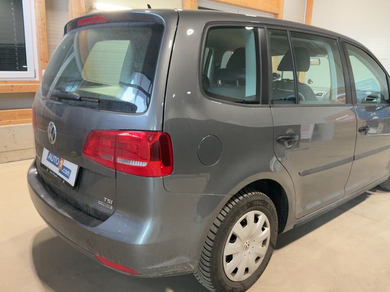 Volkswagen Touran 1.2 TSI Comfortline BlueMotion Tech 2012 – снимка 8