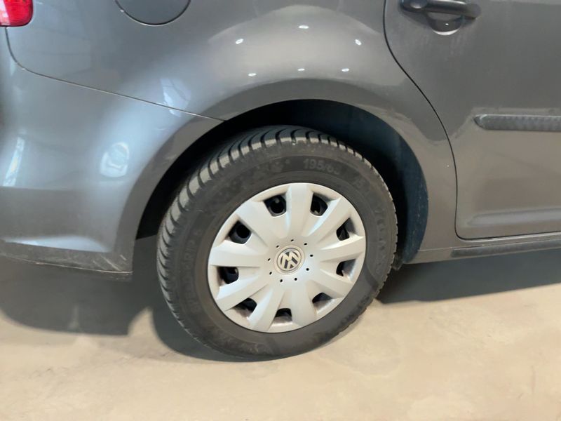 Volkswagen Touran 1.2 TSI Comfortline BlueMotion Tech 2012 – снимка 9