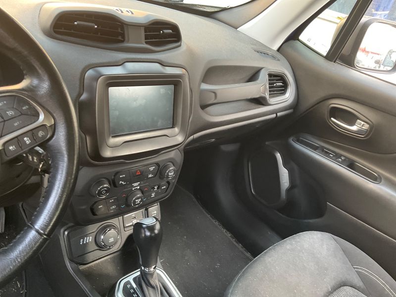 Jeep Renegade 1.3 TGDi Limited 4x4 2019 – снимка 28