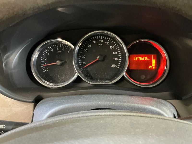 Dacia Lodgy 1.5 dCi Diesel Laureate 2016 – снимка 18