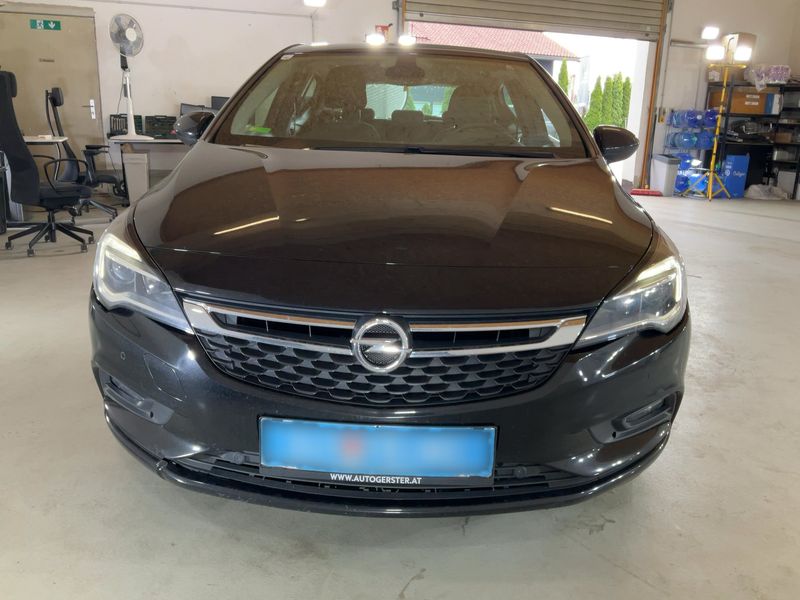 Opel Astra 1.6 CDTI DPF Edition Start/Stop 2017 – снимка 14
