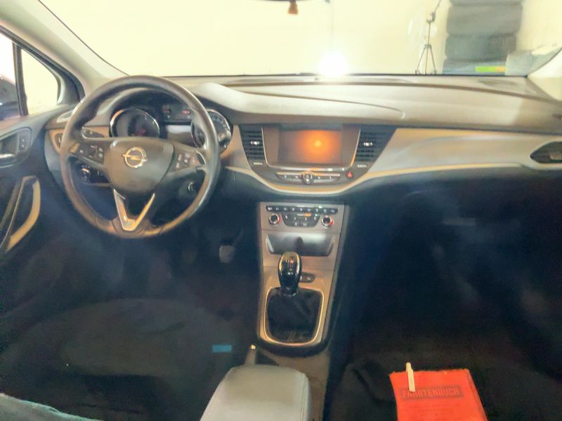Opel Astra 1.6 CDTI DPF Edition Start/Stop 2017 – снимка 18