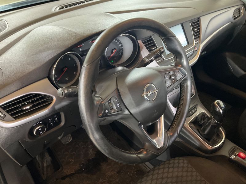 Opel Astra 1.6 CDTI DPF Edition Start/Stop 2017 – снимка 32