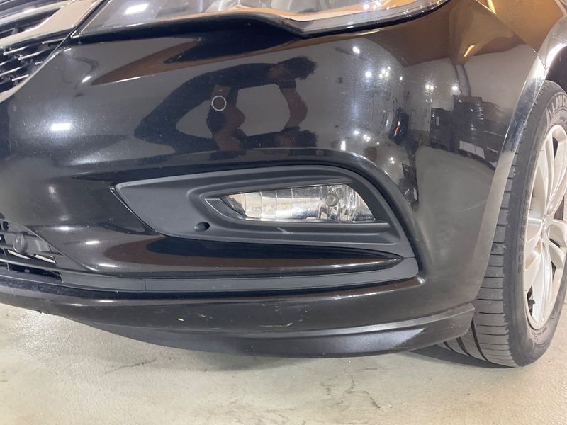 Opel Astra 1.6 CDTI DPF Edition Start/Stop 2017 – снимка 44