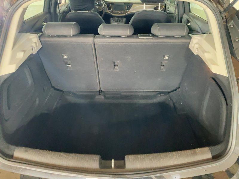 Opel Astra 1.6 CDTI DPF Edition Start/Stop 2017 – снимка 16