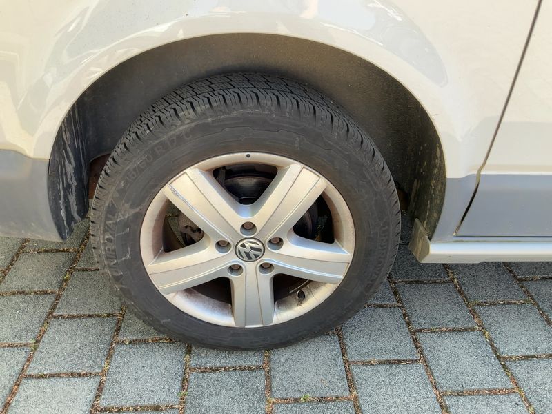 Volkswagen T5 Multivan 2.0 TDI PanAmericana 4Motion 2013 – снимка на щета