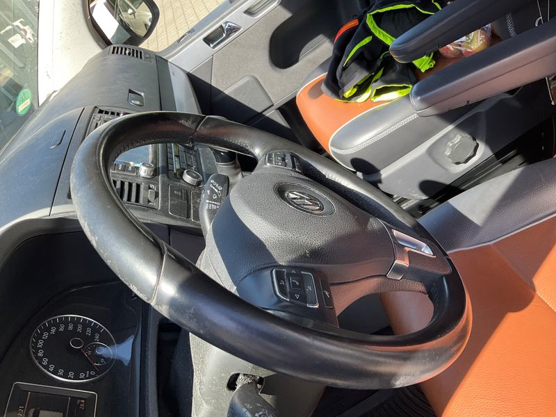 Volkswagen T5 Multivan 2.0 TDI PanAmericana 4Motion 2013 – снимка на щета