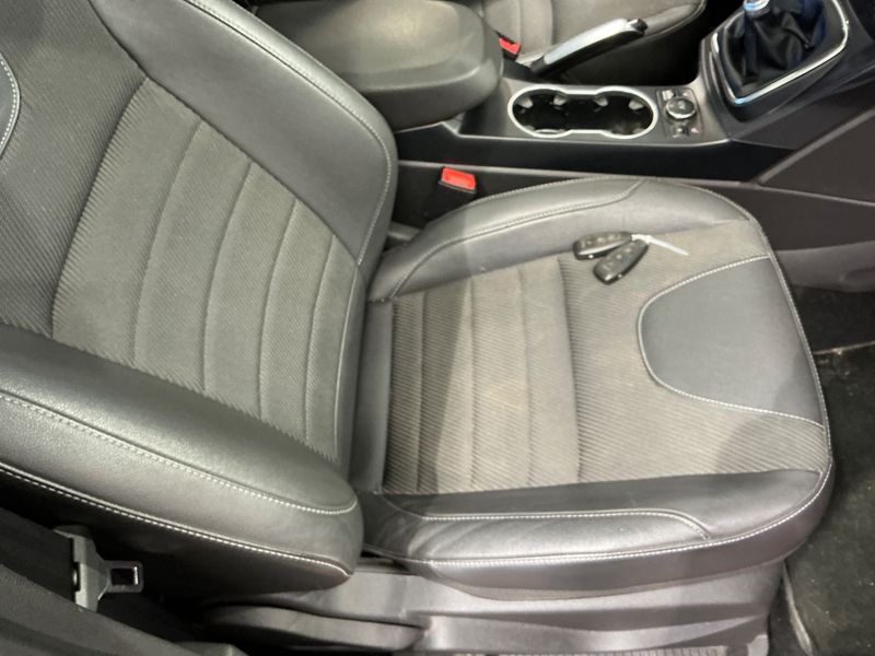 Ford Kuga 1.6 EcoBoost Titanium 2013 – снимка 24
