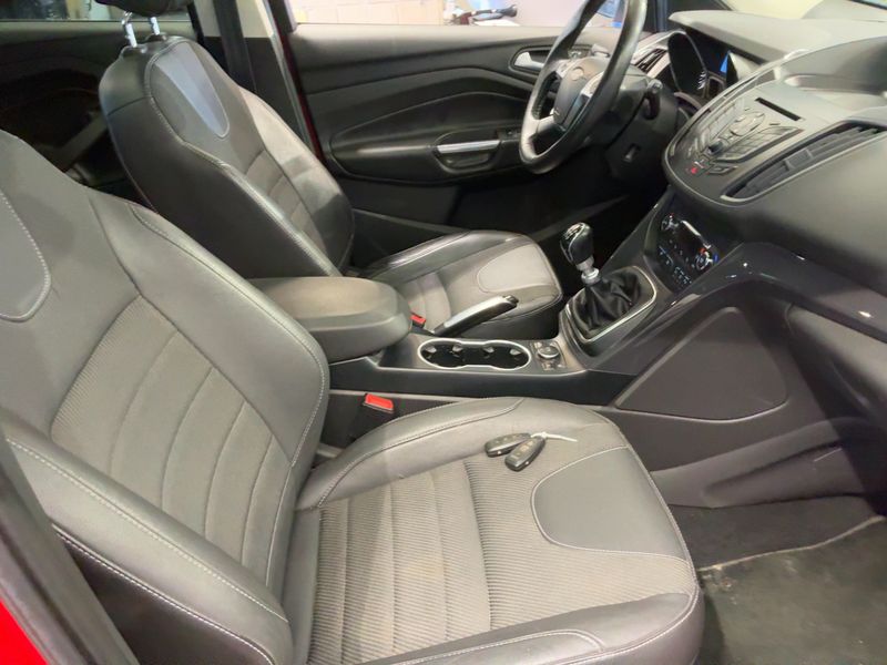 Ford Kuga 1.6 EcoBoost Titanium 2013 – снимка 16