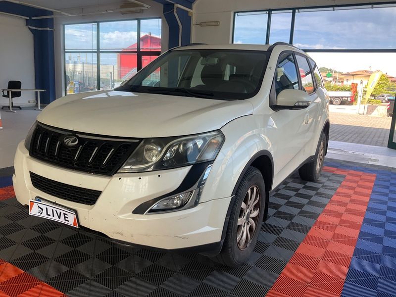 Mahindra XUV 500 2.2 W6 FWD 2018 – снимка 1
