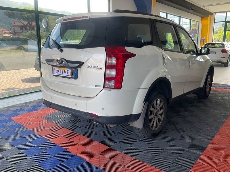 Mahindra XUV 500 2.2 W6 FWD 2018 – снимка 2