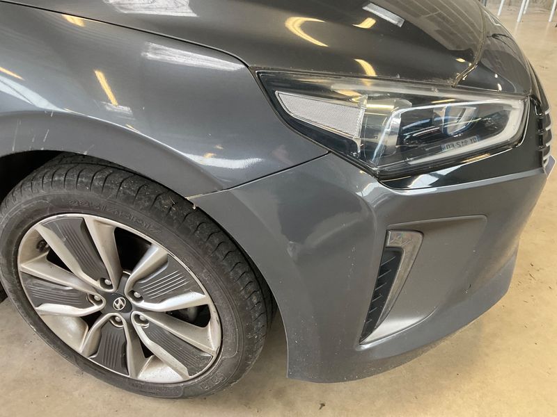 Hyundai IONIQ 1.6 Hybrid Creative 2018 – снимка 33