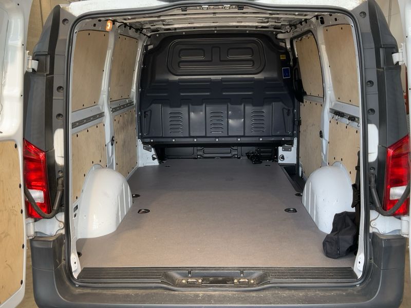 Mercedes-Benz Vito eVito lang 2019 – снимка 15