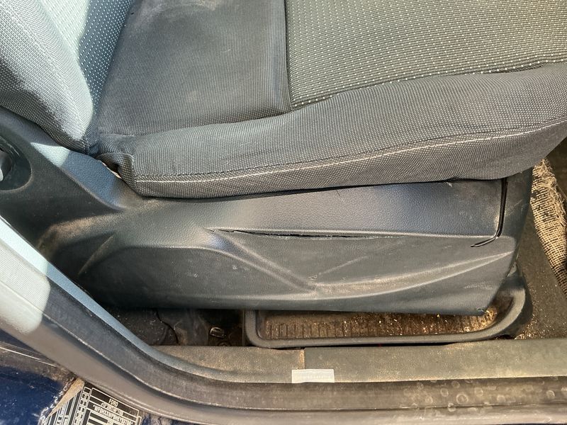 Ford Grand C-Max 1.6 TDCi Trend 2014 – снимка 32