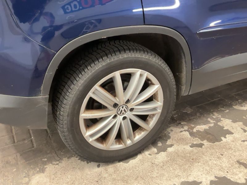 Volkswagen Tiguan 2.0 TSI Track & Field 4Motion 2009 – снимка 9