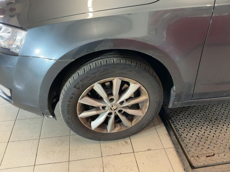 Skoda Octavia 1.6 TDI Style 4x4 2016 – снимка 16