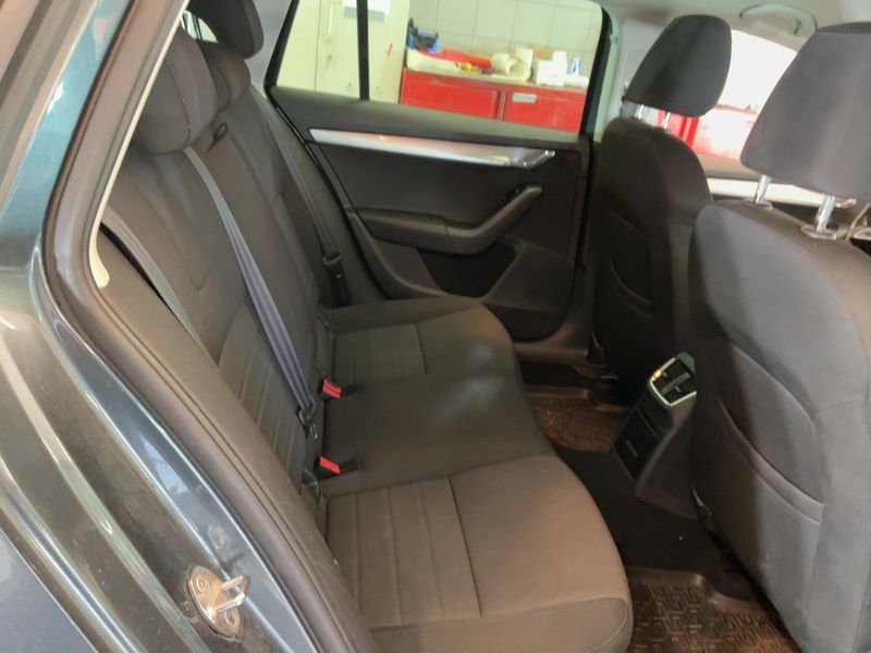 Skoda Octavia 1.6 TDI Style 4x4 2016 – снимка 14
