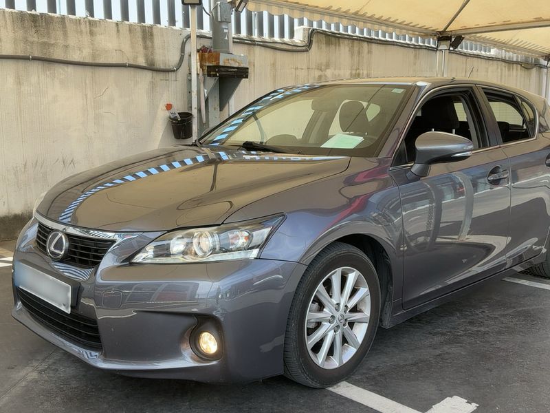 Lexus CT-Serie CT 200h 2013 – снимка 2