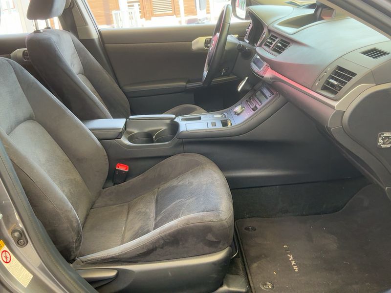 Lexus CT-Serie CT 200h 2013 – снимка 16