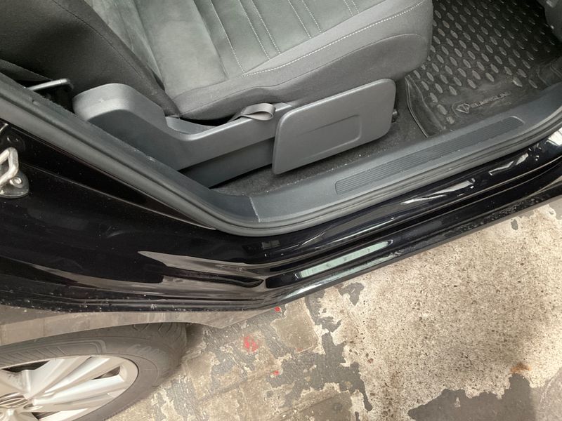 Volkswagen Touran 2.0 TDI Comfortline BlueMotion Tech 2021 – снимка 30