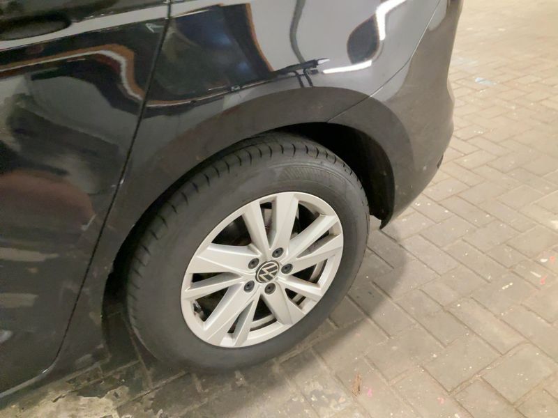 Volkswagen Touran 2.0 TDI Comfortline BlueMotion Tech 2021 – снимка 5