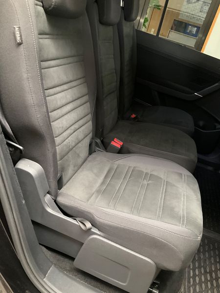 Volkswagen Touran 2.0 TDI Comfortline BlueMotion Tech 2021 – снимка 31