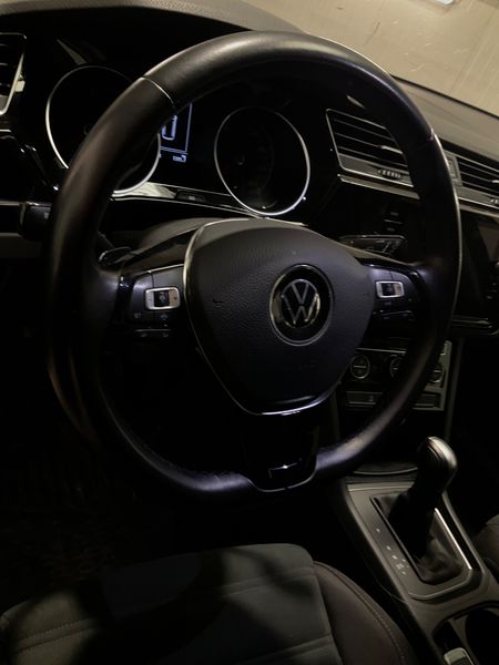 Volkswagen Touran 2.0 TDI Comfortline BlueMotion Tech 2021 – снимка 38