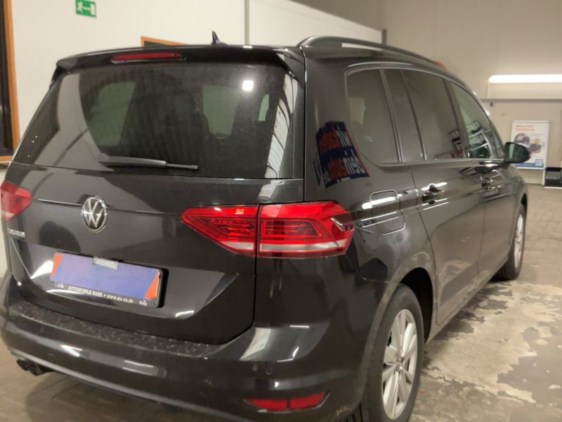 Volkswagen Touran 2.0 TDI Comfortline BlueMotion Tech 2021 – снимка 8