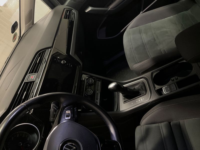 Volkswagen Touran 2.0 TDI Comfortline BlueMotion Tech 2021 – снимка 36